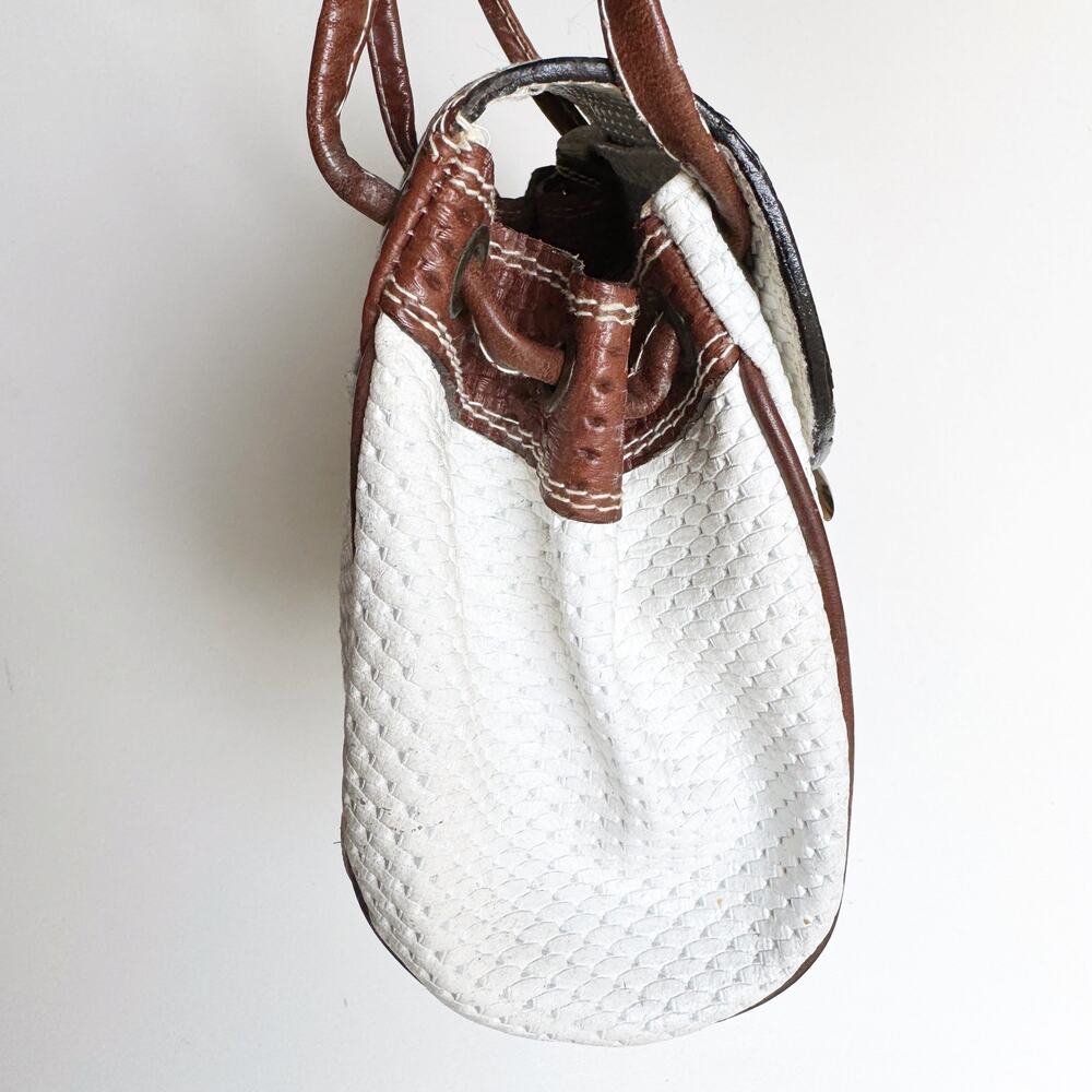 Vintage 80s Ann Taylor White Brown Woven Leather Horn Toggle Crossbody Bag - Picture 4 of 7